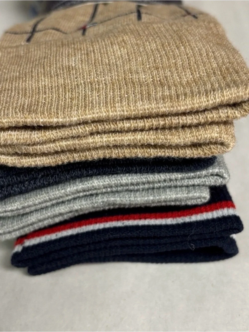 New Tommy Hilfiger Socks Men’s 4 Pair Multicolor Dress Crew Sock Casual Preppy